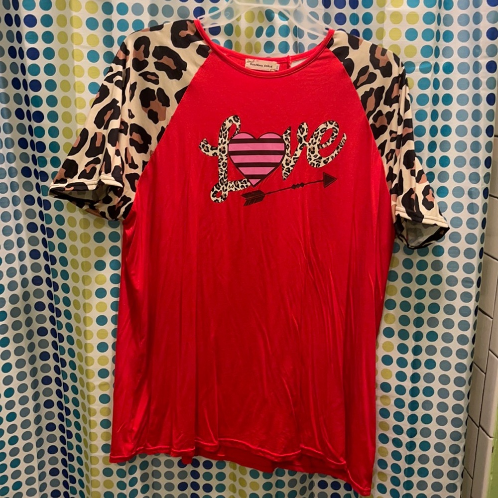 Women’s red and leopard print top !!